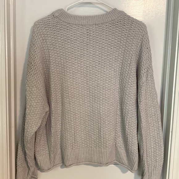 Light gray, Universal Thread size large sweater - Picture 5 of 5